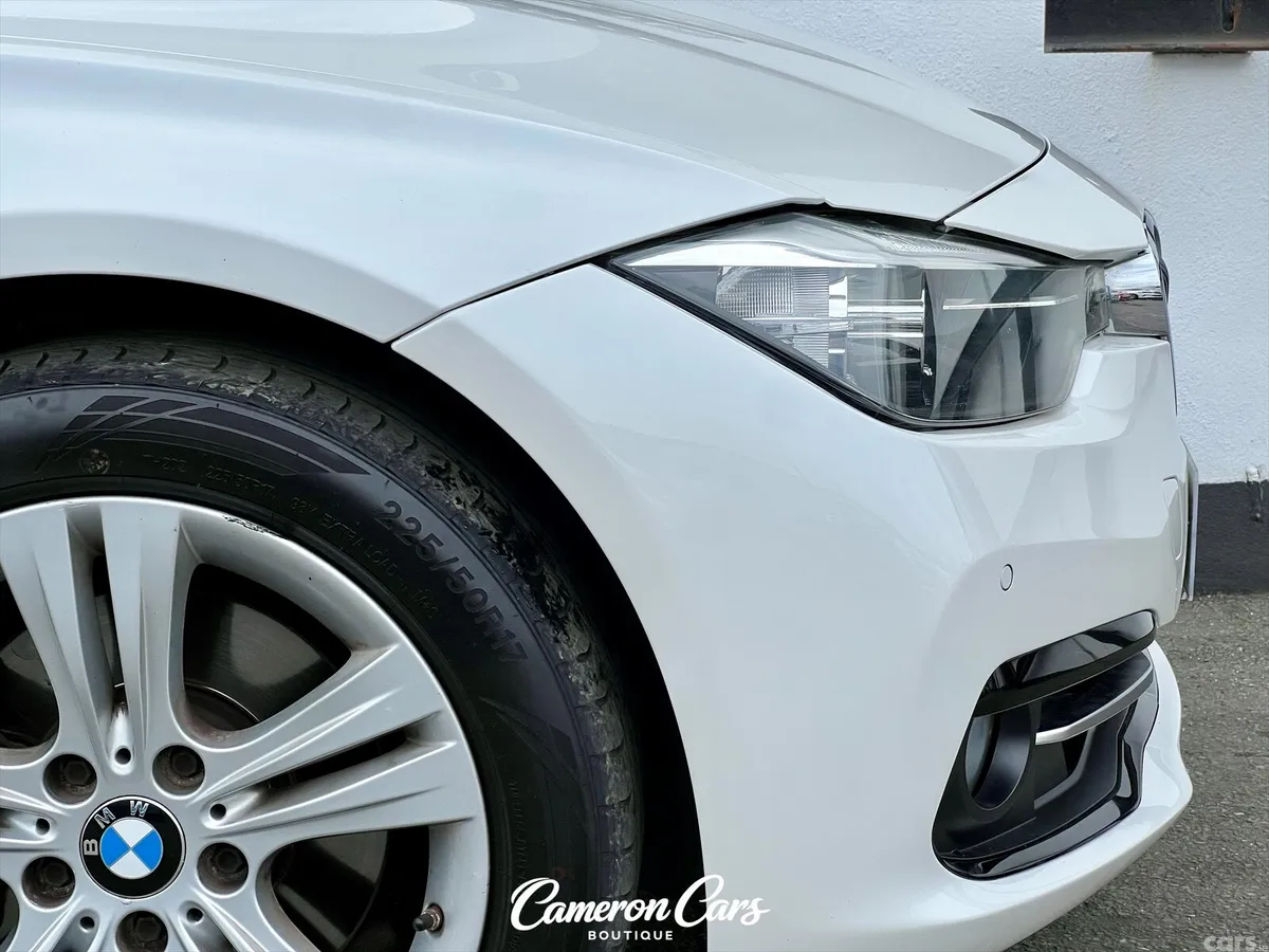 BMW 3-Series Saloon, Petrol Plug-in Hybrid, 2016, White