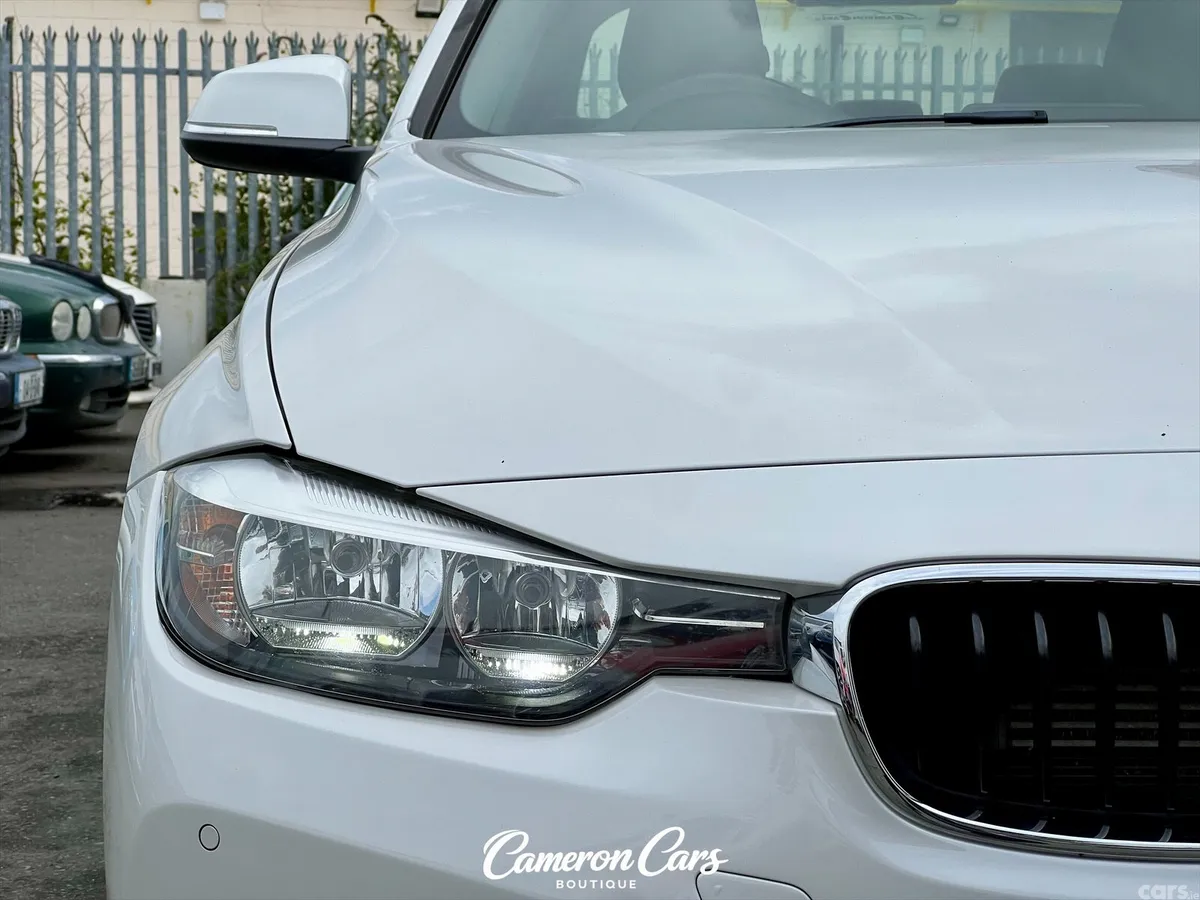 BMW 3-Series Saloon, Petrol Plug-in Hybrid, 2016, White
