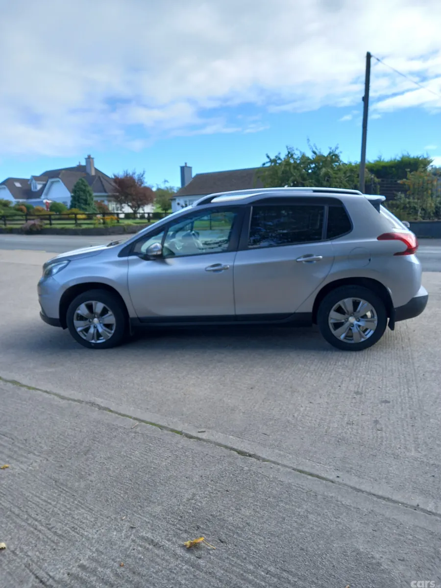 Peugeot 2008 Estate, Petrol, 2019, Grey