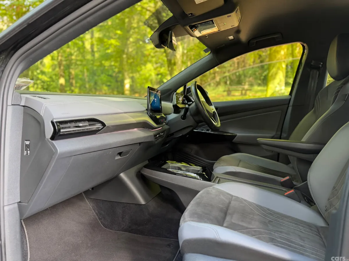Volkswagen ID.4 Estate, Electric, 2023, Black