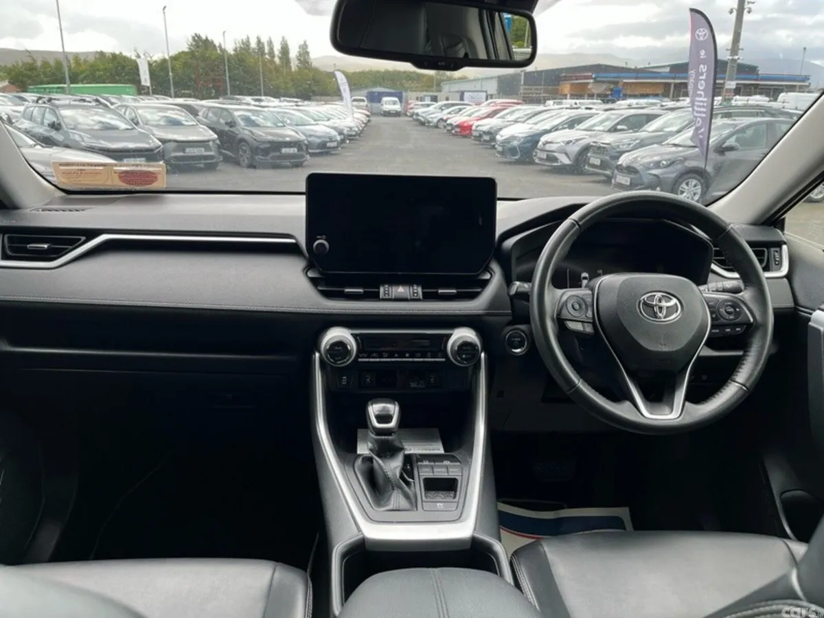 Toyota RAV4 SUV, Petrol Hybrid, 2023, Black