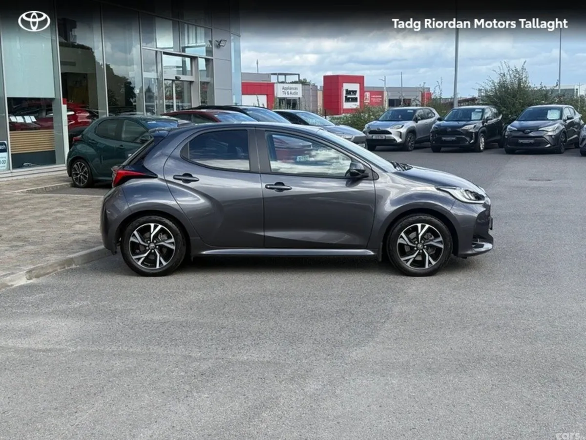 Toyota Yaris Hatchback, Petrol Hybrid, 2024, Grey