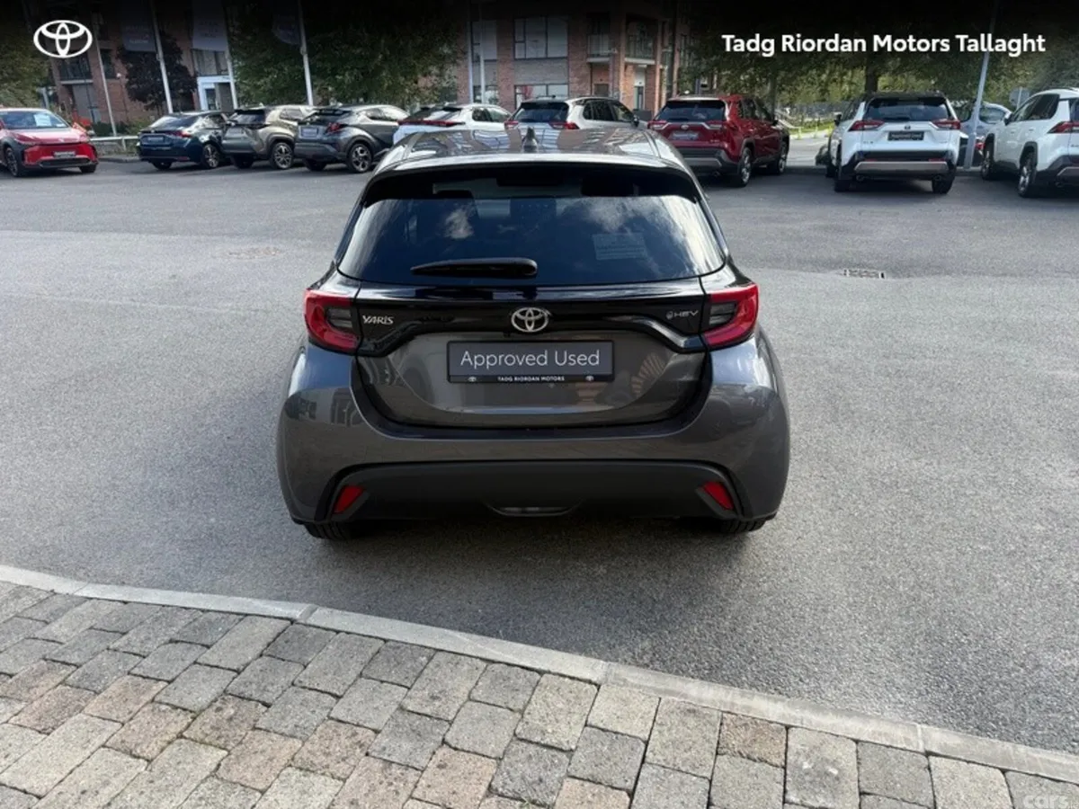 Toyota Yaris Hatchback, Petrol Hybrid, 2024, Grey