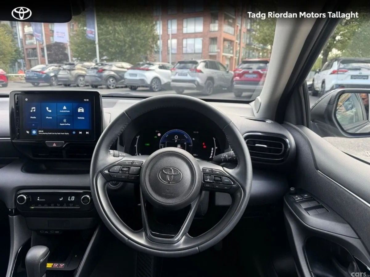 Toyota Yaris Hatchback, Petrol Hybrid, 2024, Grey