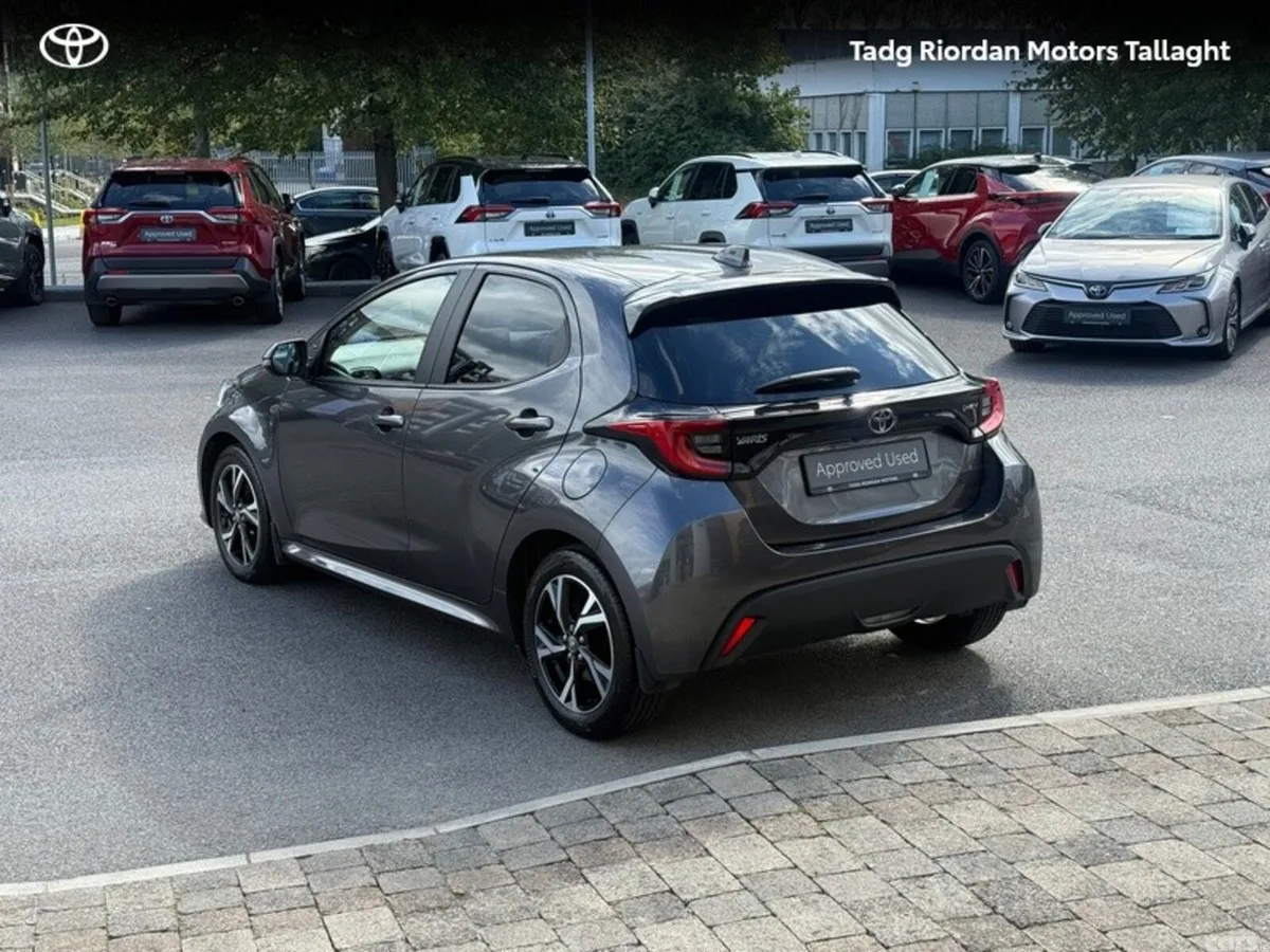 Toyota Yaris Hatchback, Petrol Hybrid, 2024, Grey
