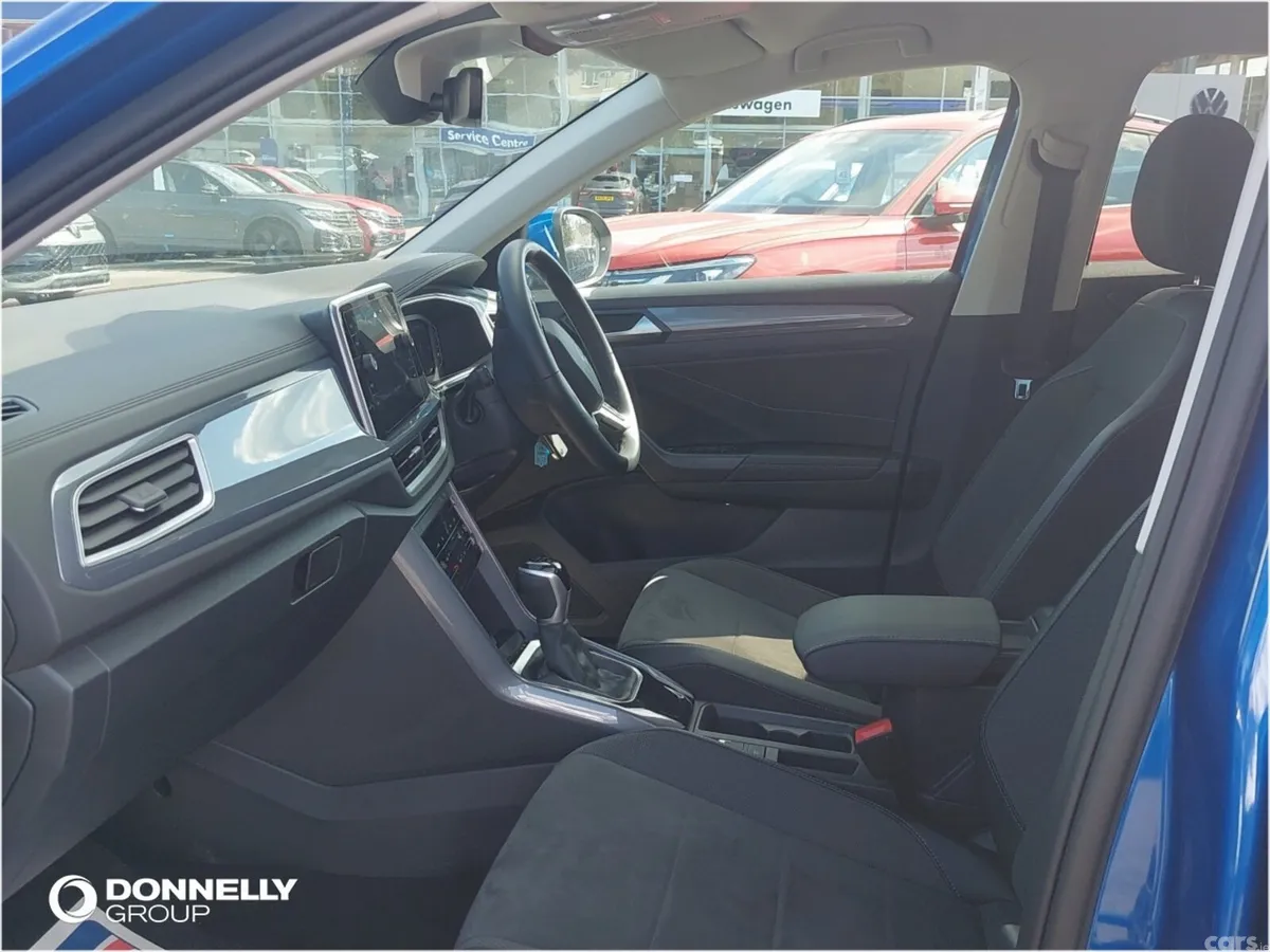 Volkswagen T-Roc Hatchback, Diesel, 2025, Blue