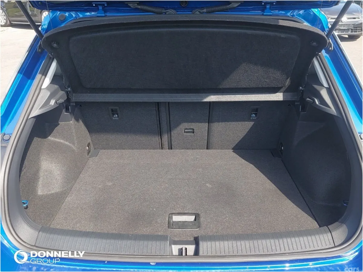 Volkswagen T-Roc Hatchback, Diesel, 2025, Blue
