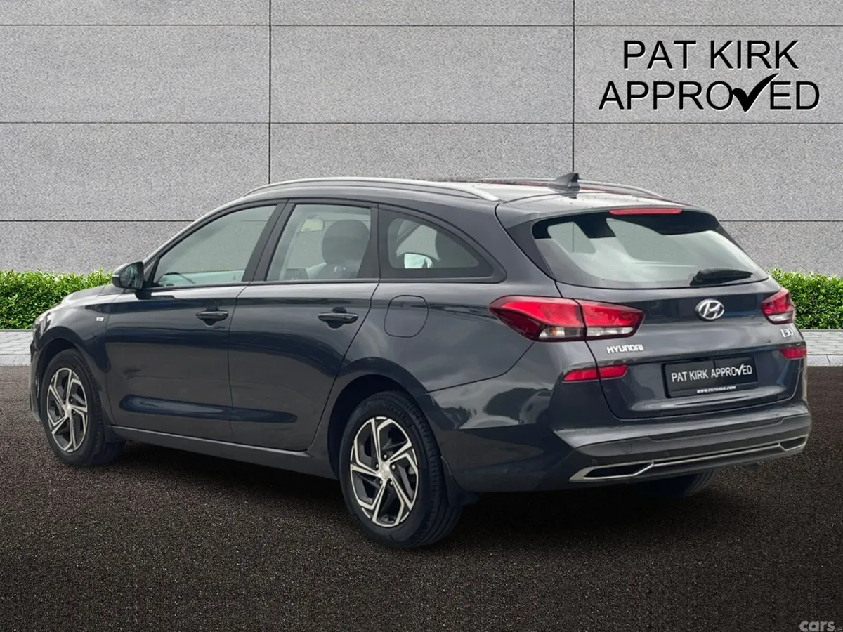 Hyundai i30 Estate, Petrol, 2023, Grey