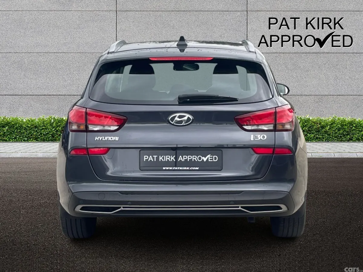 Hyundai i30 Estate, Petrol, 2023, Grey