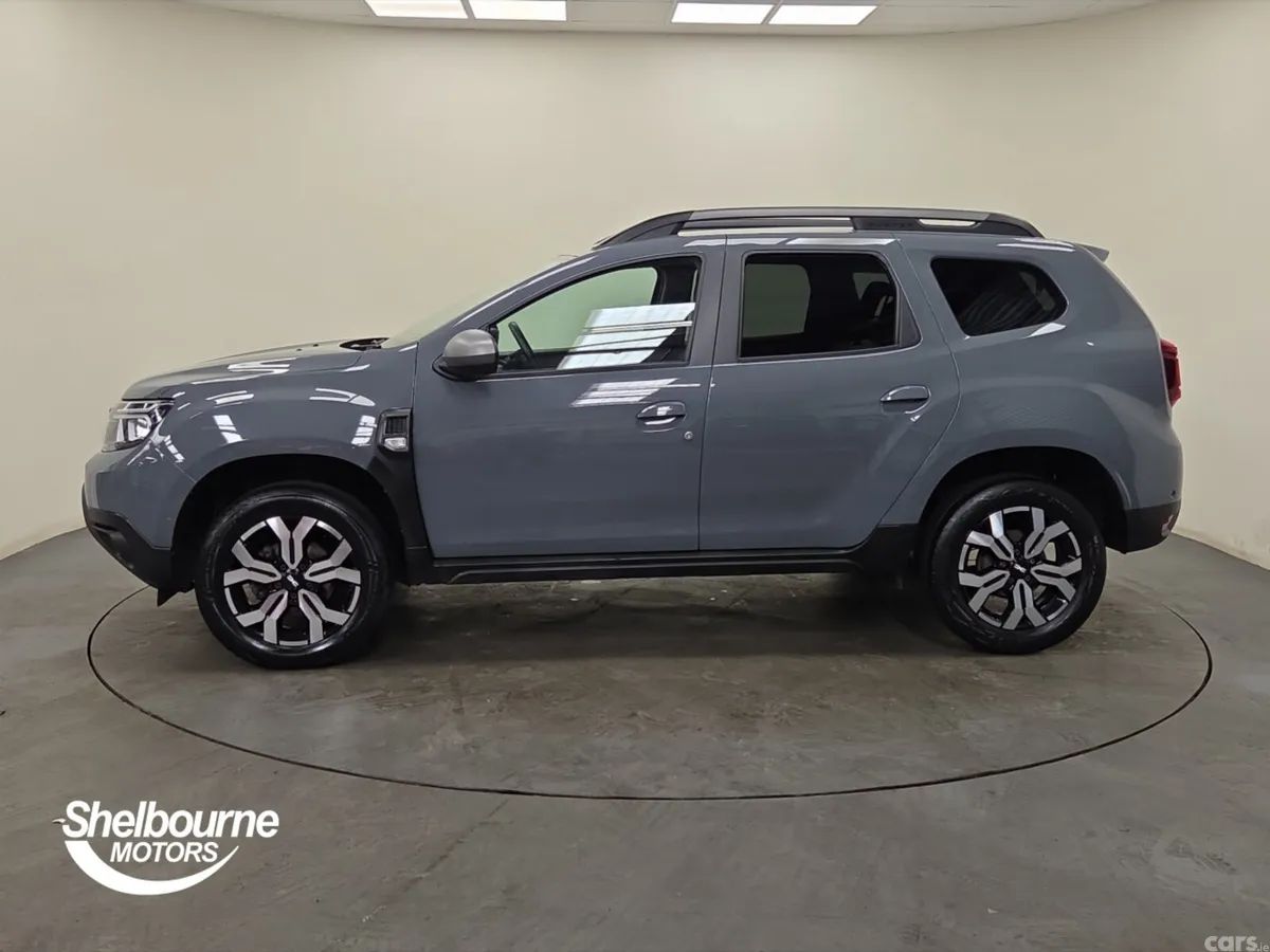 Dacia Duster Estate, Petrol, 2023, Grey