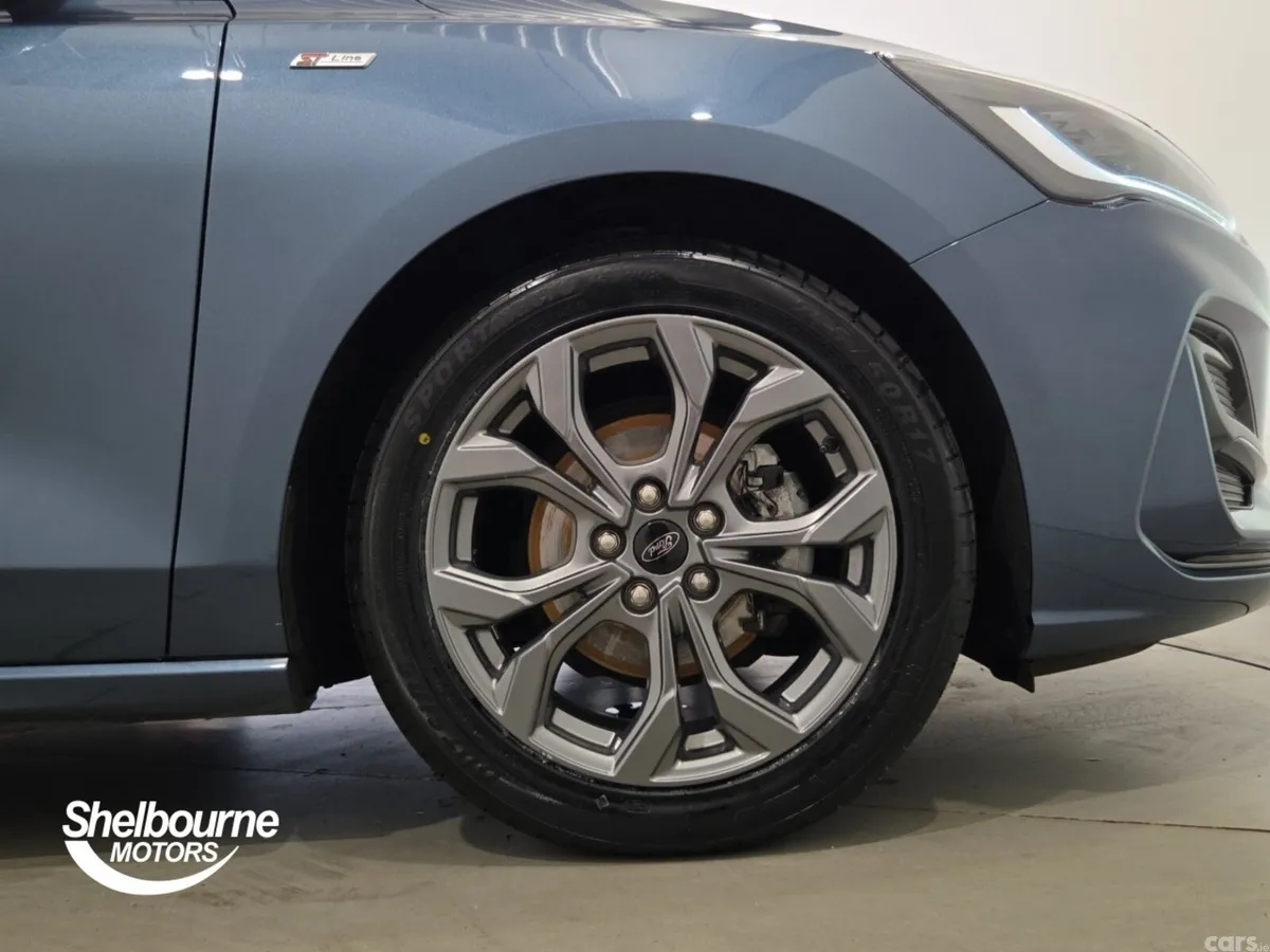 Ford Focus Estate, Petrol, 2023, Blue