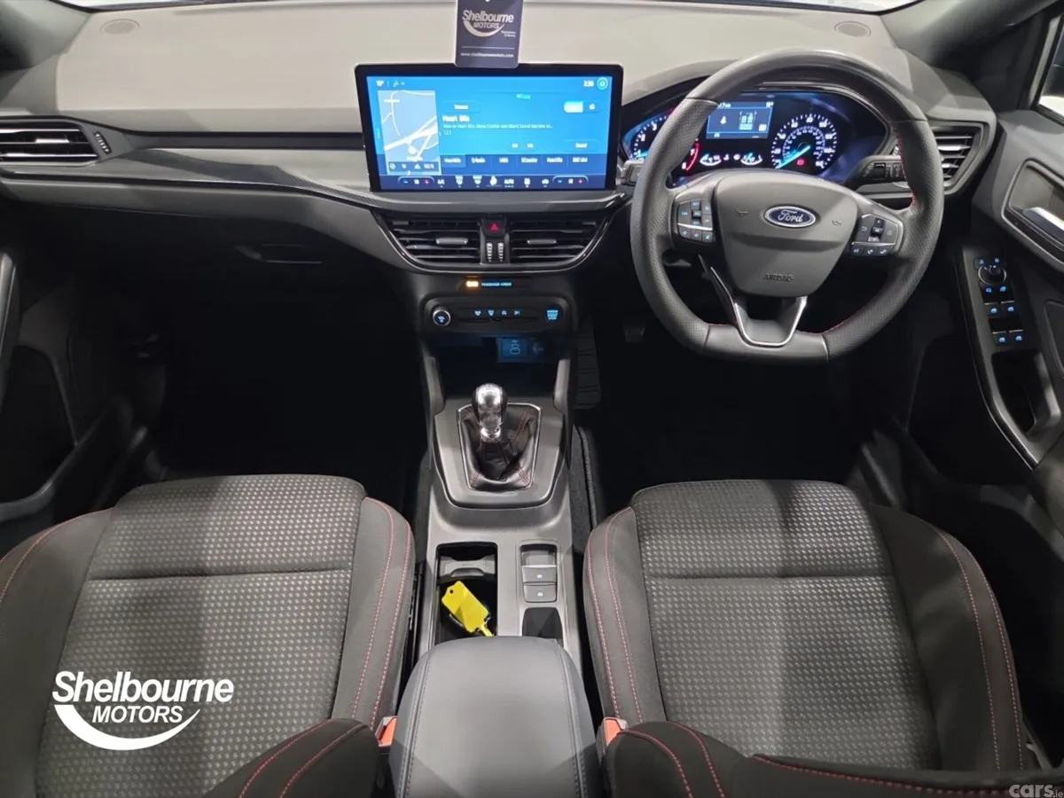 Ford Focus Estate, Petrol, 2023, Blue
