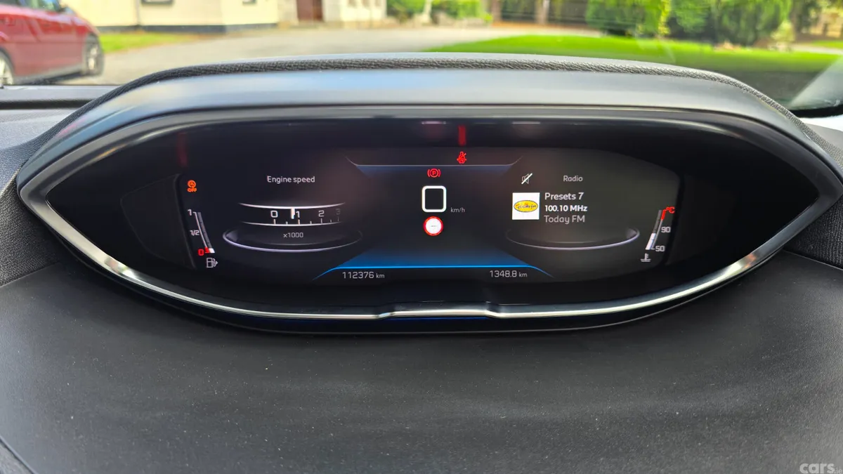 Peugeot 5008 MPV, Diesel, 2021, White