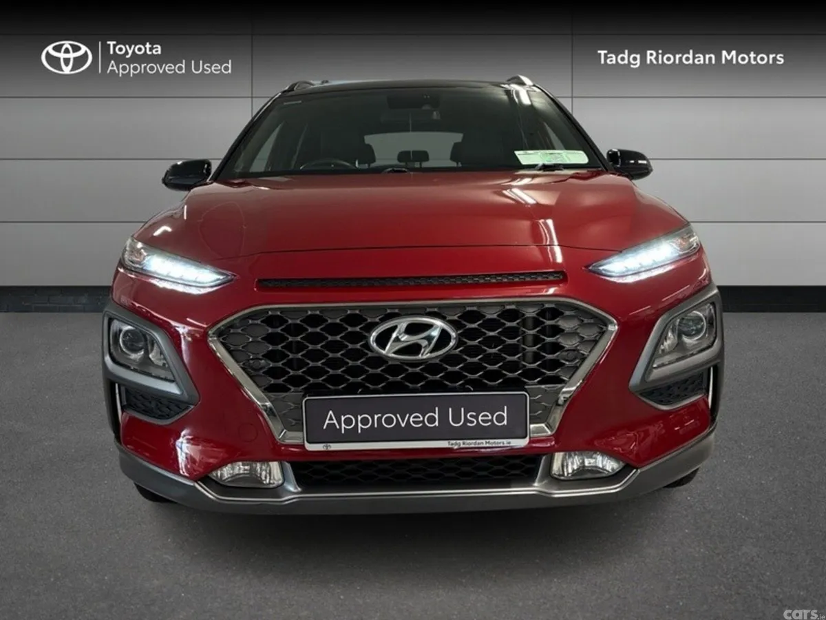 Hyundai KONA MPV, Petrol, 2019, Red