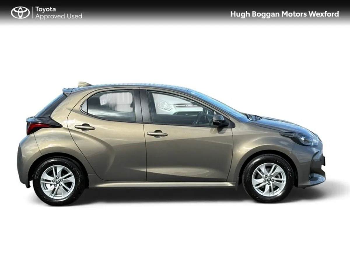 Toyota Yaris Hatchback, Petrol, 2025, Bronze