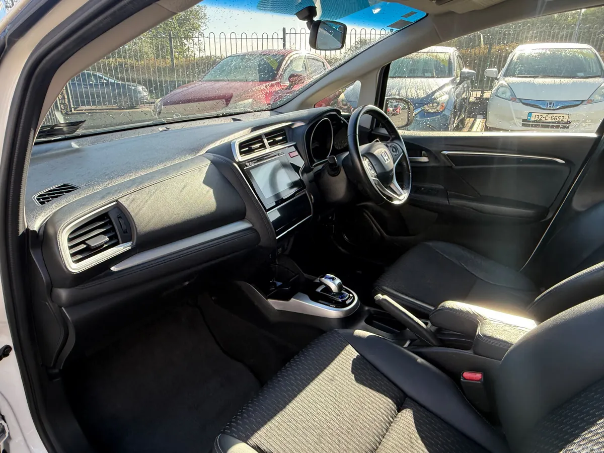 Honda Fit Hatchback, Petrol Hybrid, 2014, White