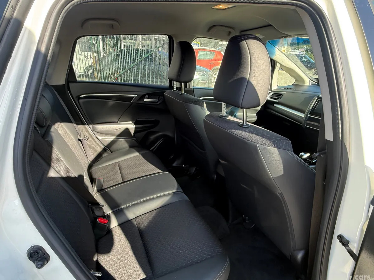 Honda Fit Hatchback, Petrol Hybrid, 2014, White