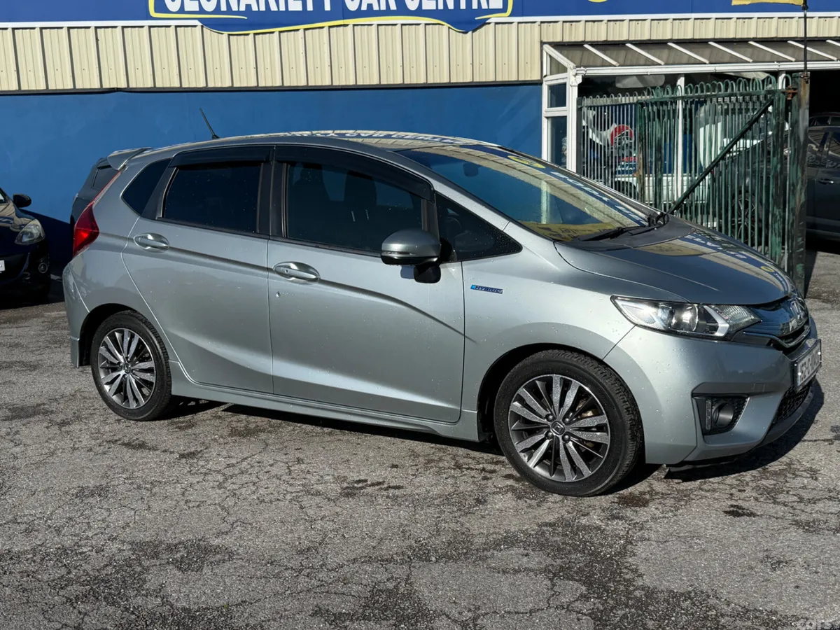Honda Fit Hatchback, Petrol Hybrid, 2015, Silver