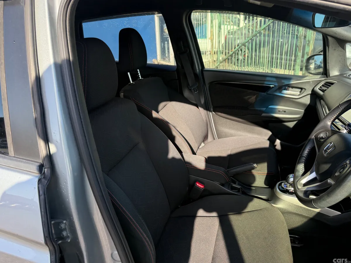 Honda Fit Hatchback, Petrol Hybrid, 2015, Silver