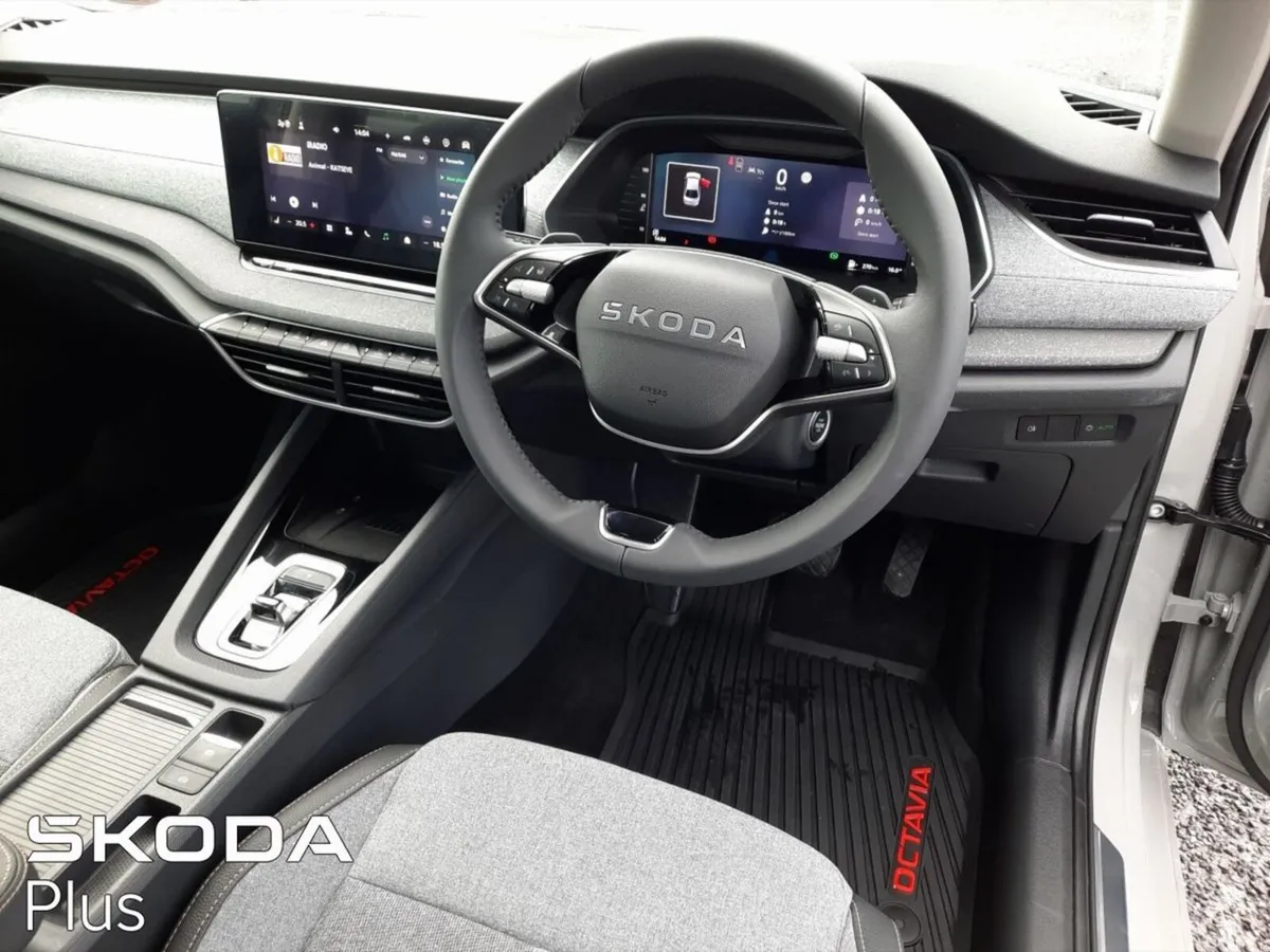 Skoda Octavia Saloon, Diesel, 2026, Grey