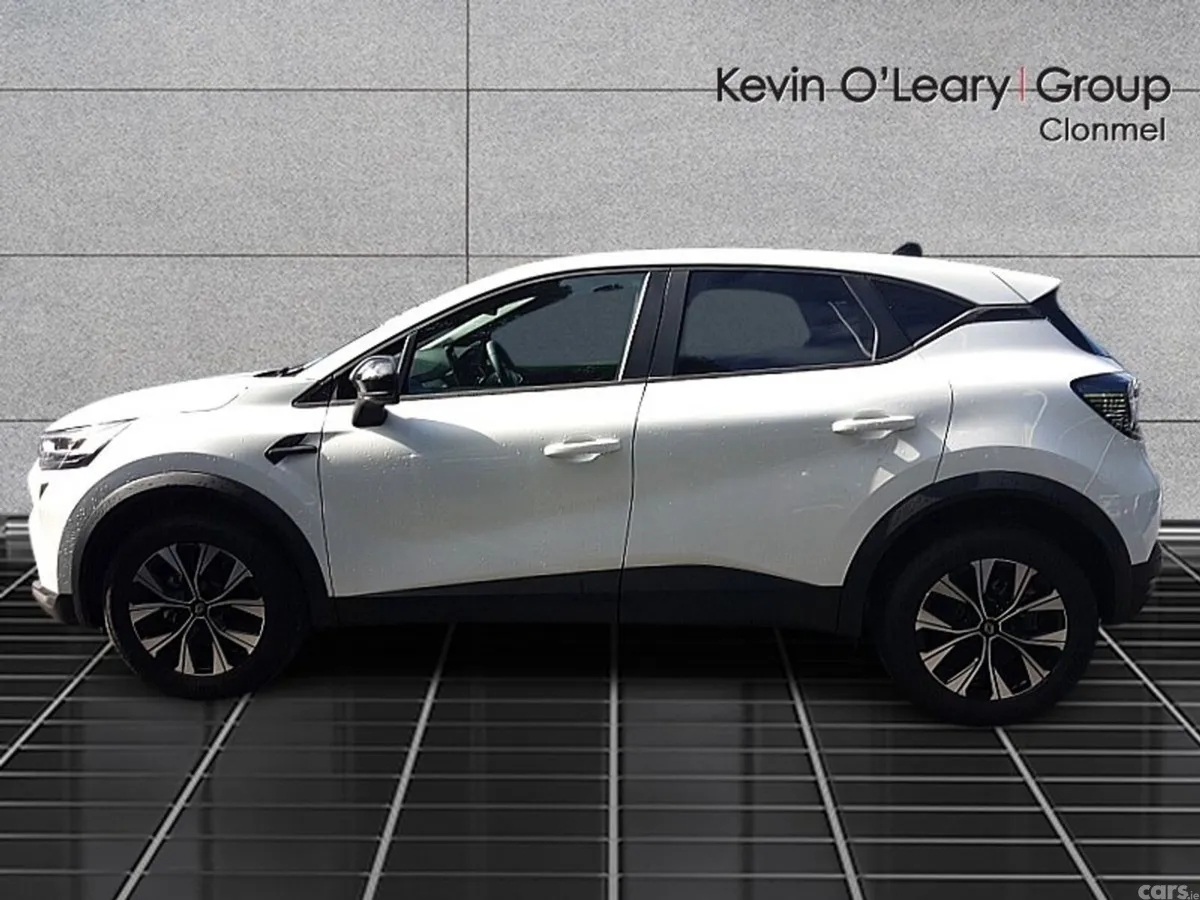 Renault Captur Hatchback, Petrol, 2026, White