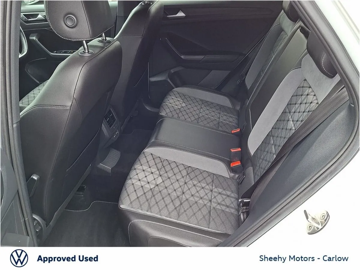 Volkswagen T-Roc SUV, Petrol, 2023, White