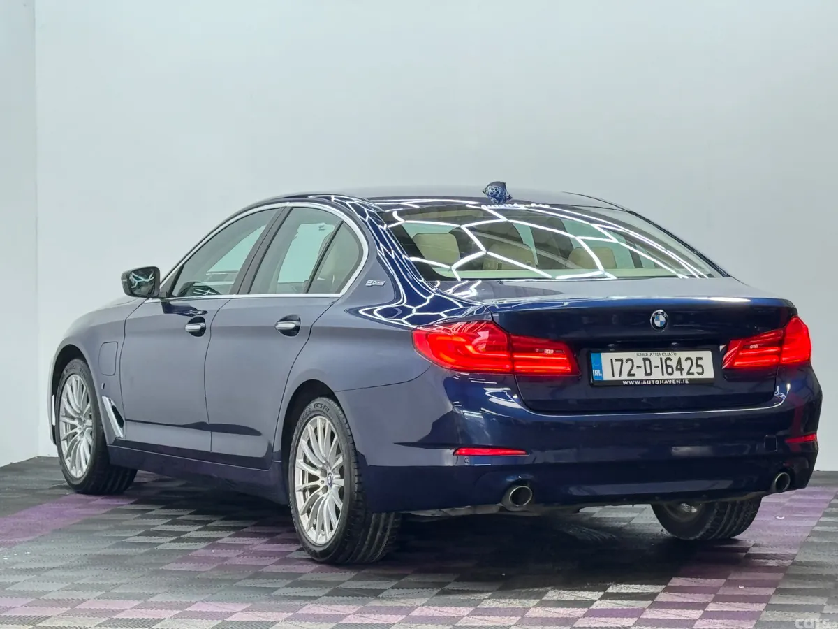 BMW 5-Series Saloon, Petrol Plug-in Hybrid, 2017, Blue