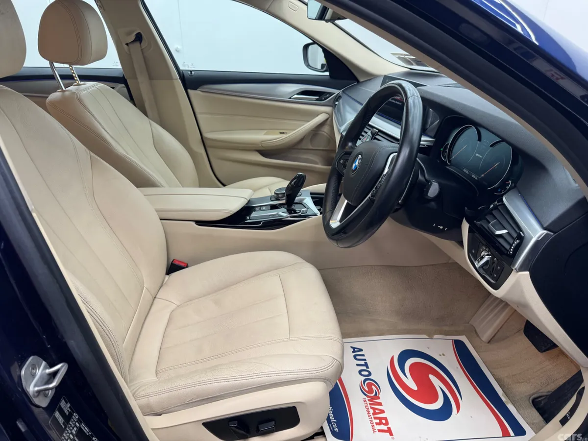 BMW 5-Series Saloon, Petrol Plug-in Hybrid, 2017, Blue