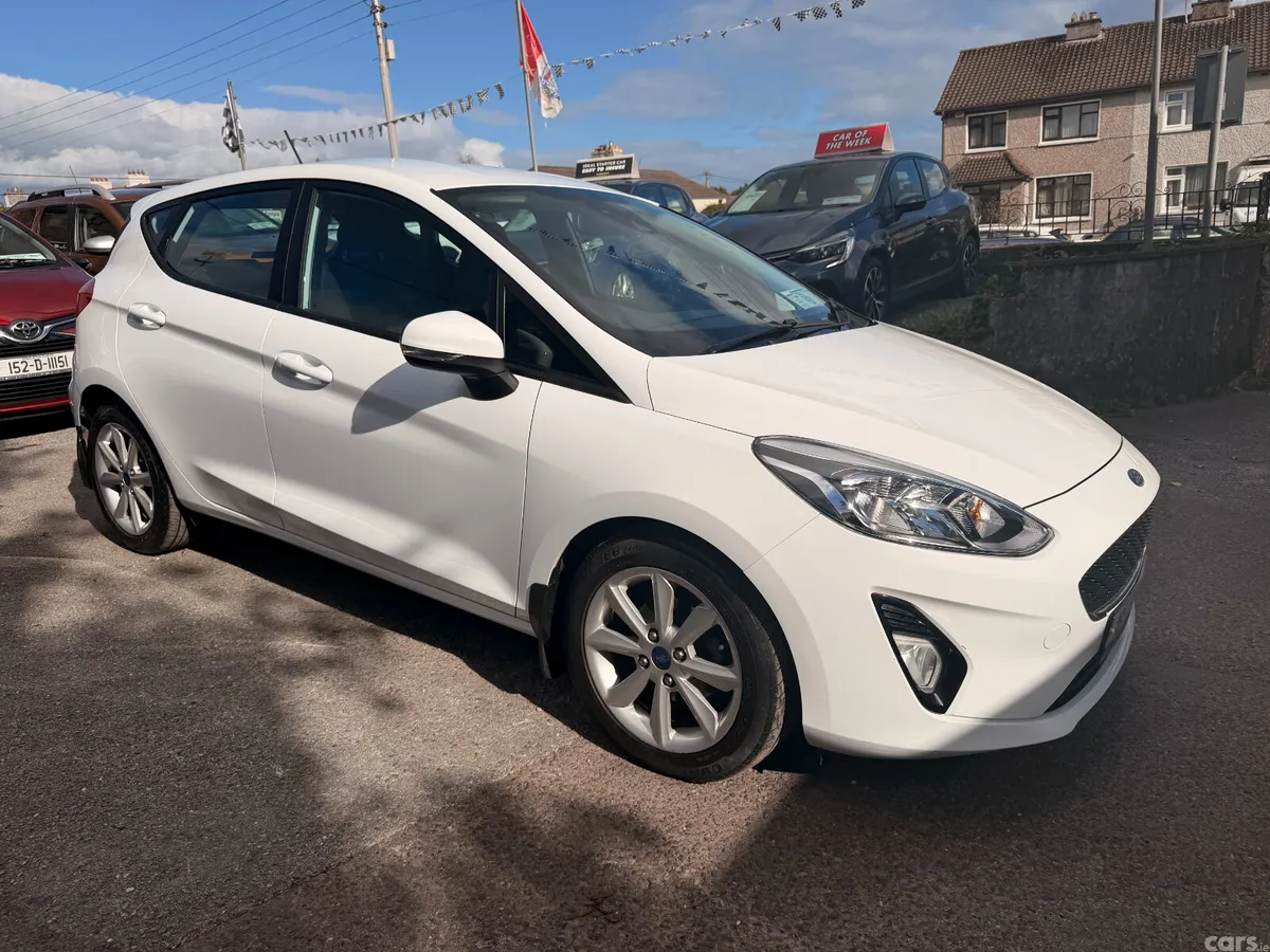 Ford Fiesta Hatchback, Petrol, 2018, White