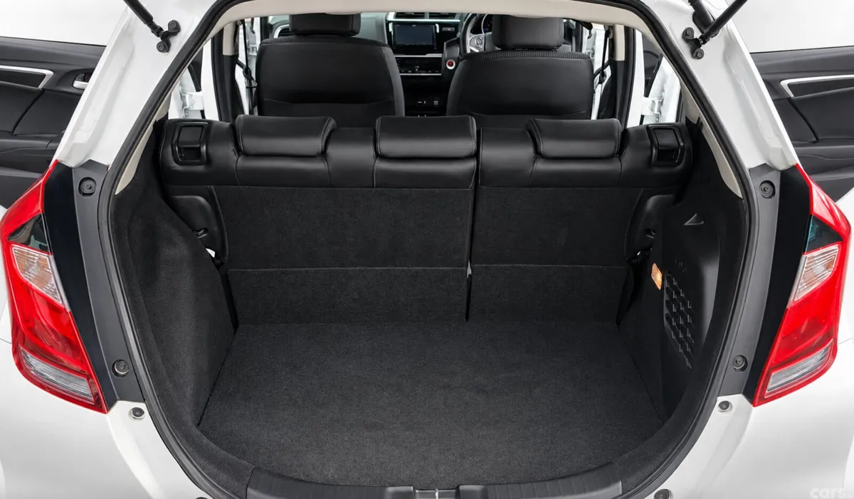 Honda Fit Hatchback, Petrol Hybrid, 2019, White