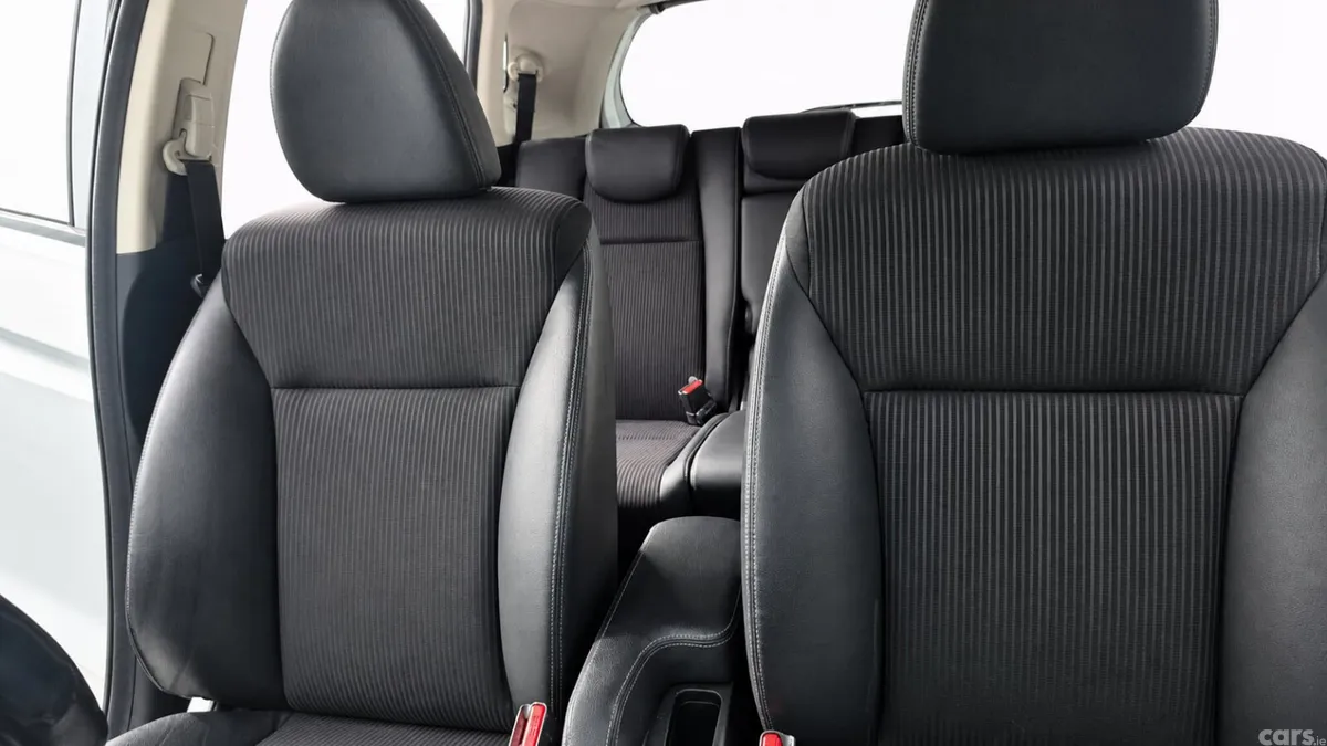 Honda Fit Hatchback, Petrol Hybrid, 2019, White