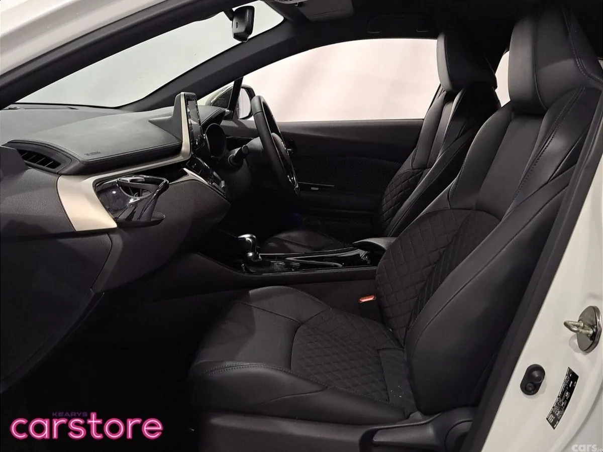 Toyota C-HR Hatchback, Petrol Hybrid, 2021, White