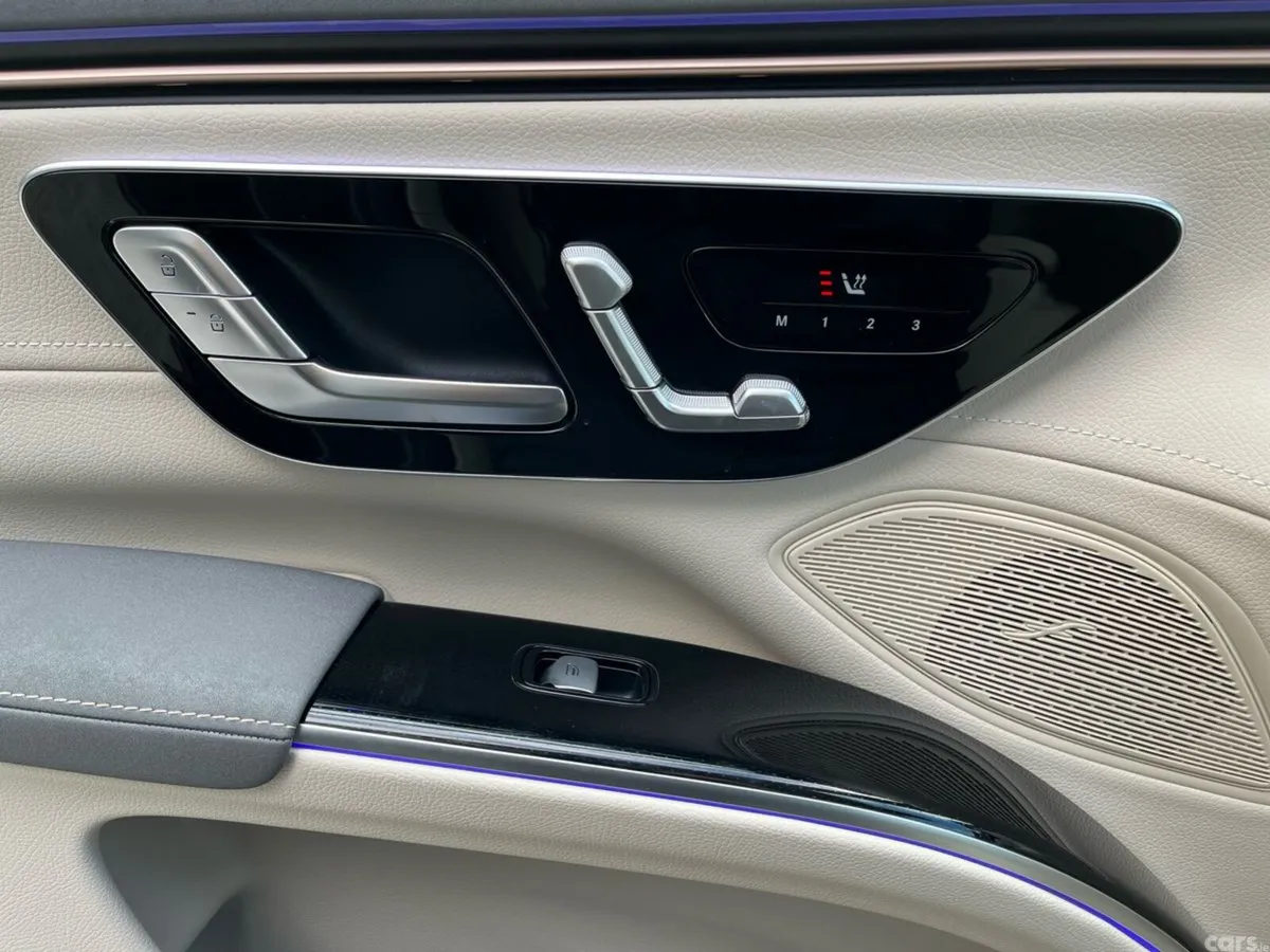Mercedes-Benz EQS SUV, Electric, 2025, Grey