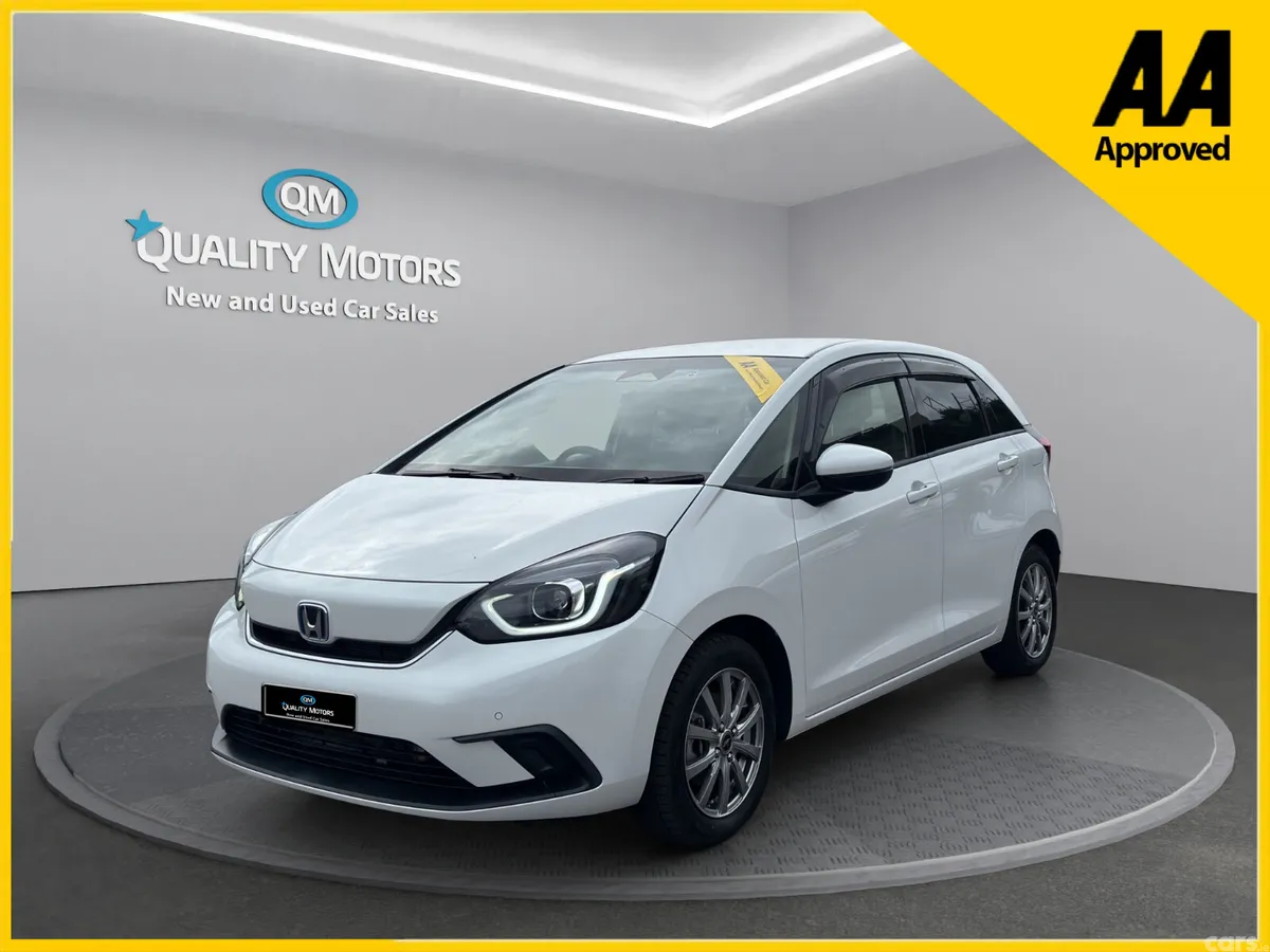 Honda Fit Hatchback, Petrol Hybrid, 2020, White