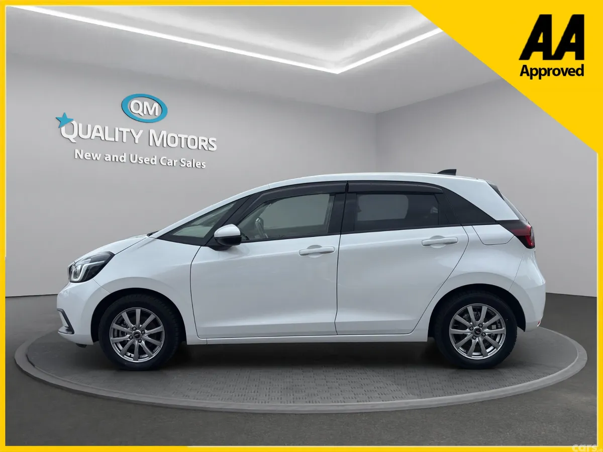 Honda Fit Hatchback, Petrol Hybrid, 2020, White