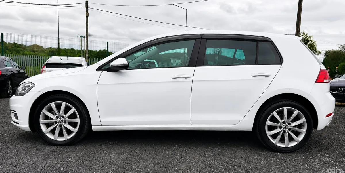Volkswagen Golf Hatchback, Petrol, 2019, White