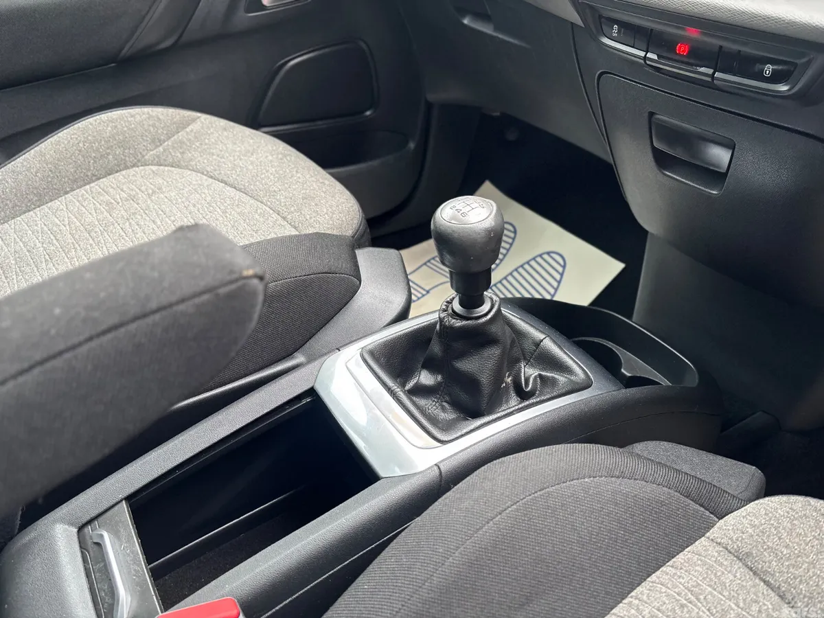 Citroen C4 Hatchback, Diesel, 2015, Silver