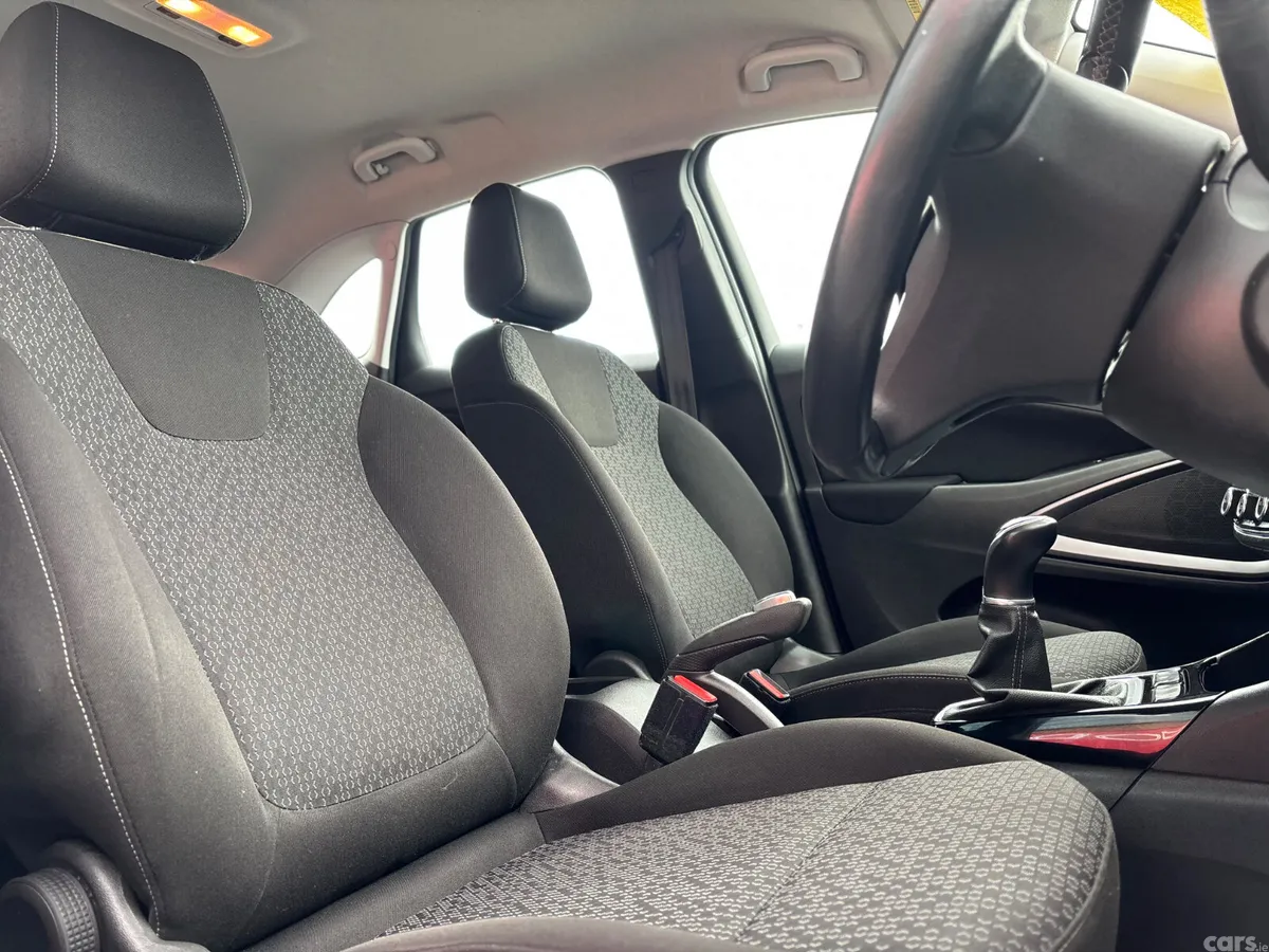 Vauxhall Crossland X Hatchback, Petrol, 2019, White
