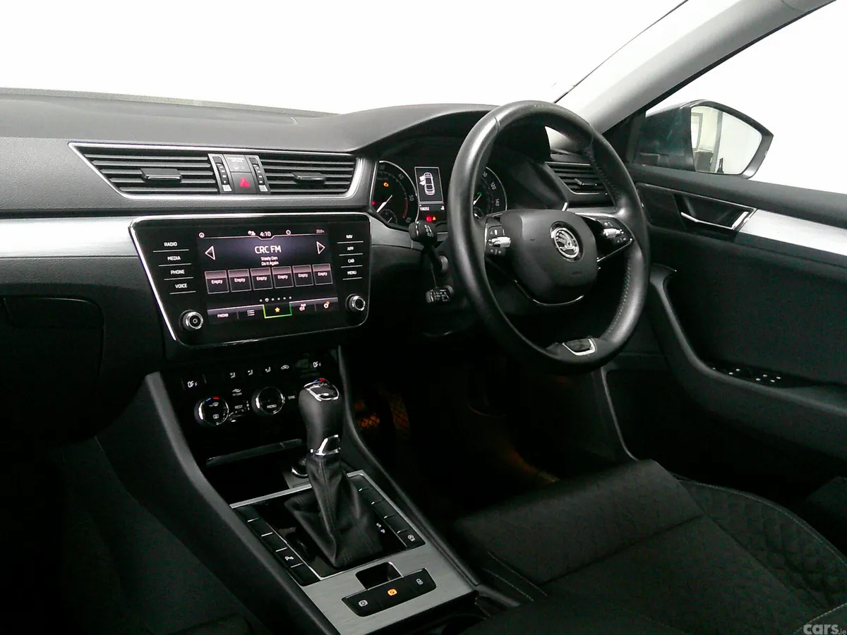 Skoda Superb Hatchback, Diesel, 2020, Grey