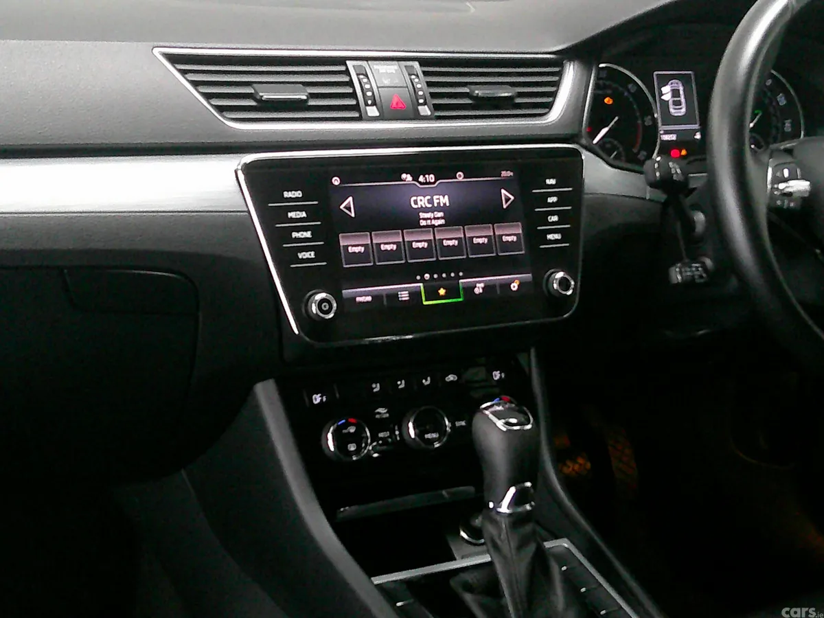 Skoda Superb Hatchback, Diesel, 2020, Grey