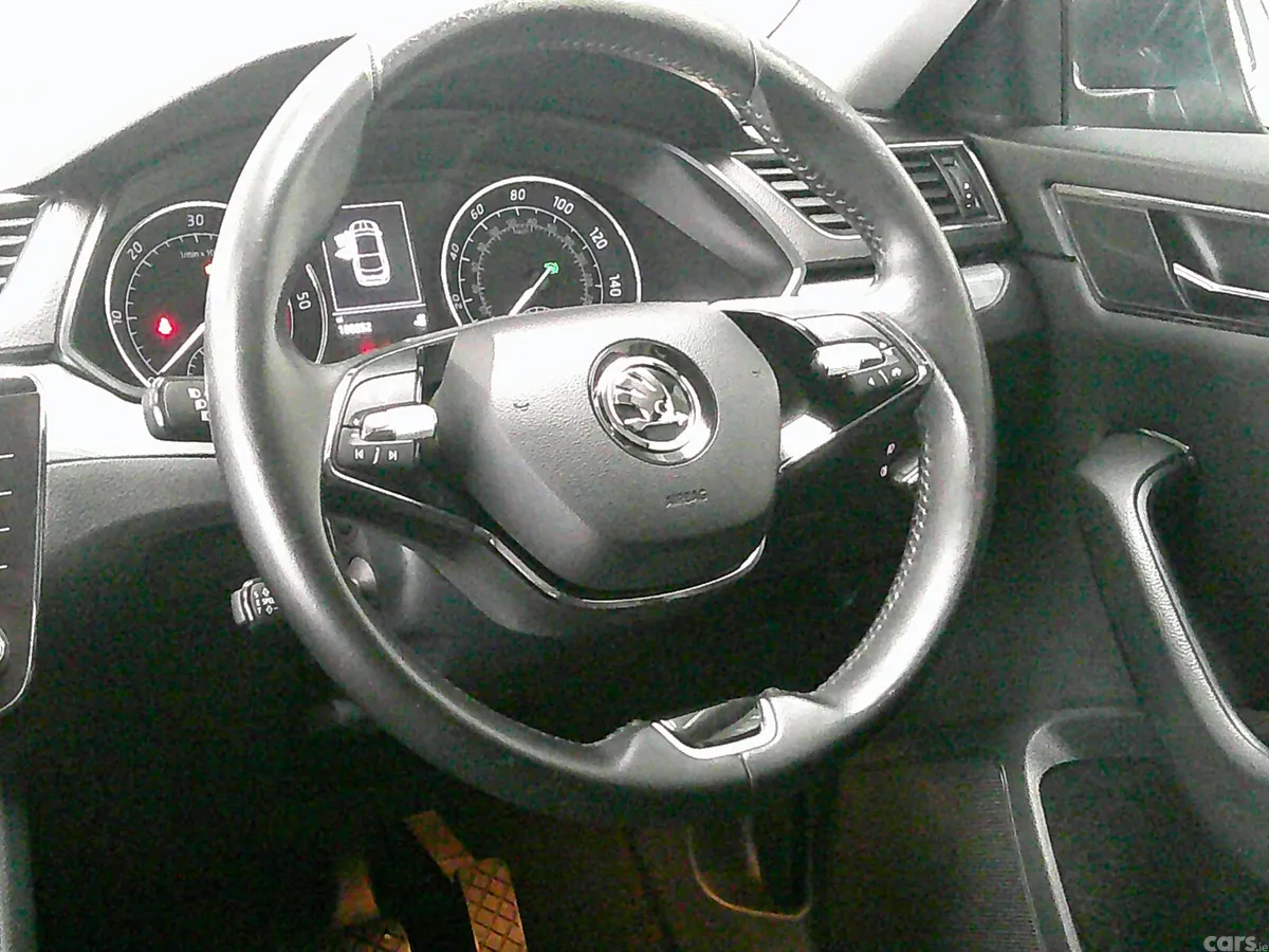 Skoda Superb Hatchback, Diesel, 2020, Grey