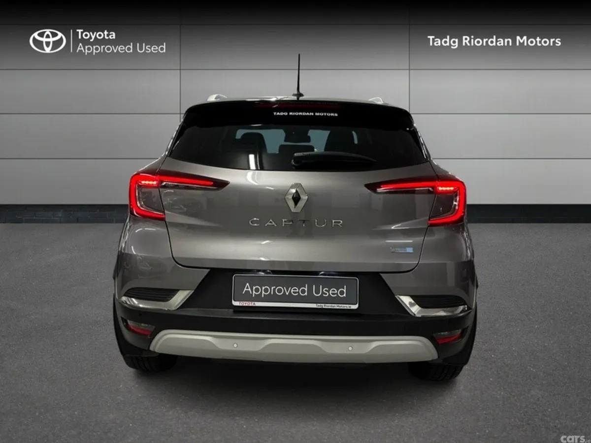 Renault Captur Hatchback, Petrol Plug-in Hybrid, 2021, Grey