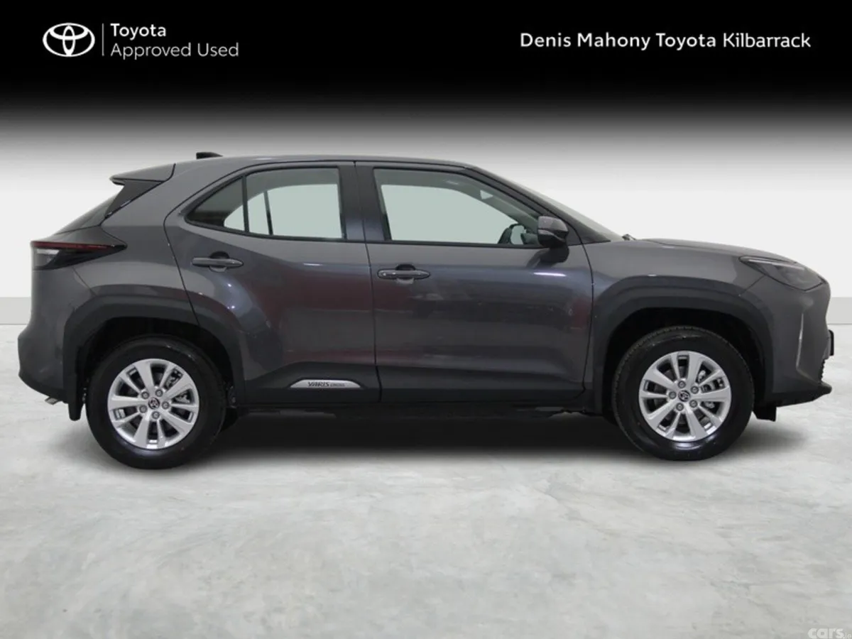 Toyota Yaris Cross Hatchback, Petrol Hybrid, 2026, Grey