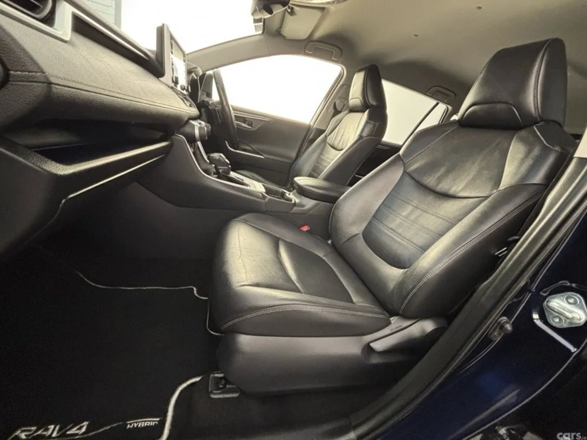 Toyota RAV4 SUV, Petrol Hybrid, 2019, Blue