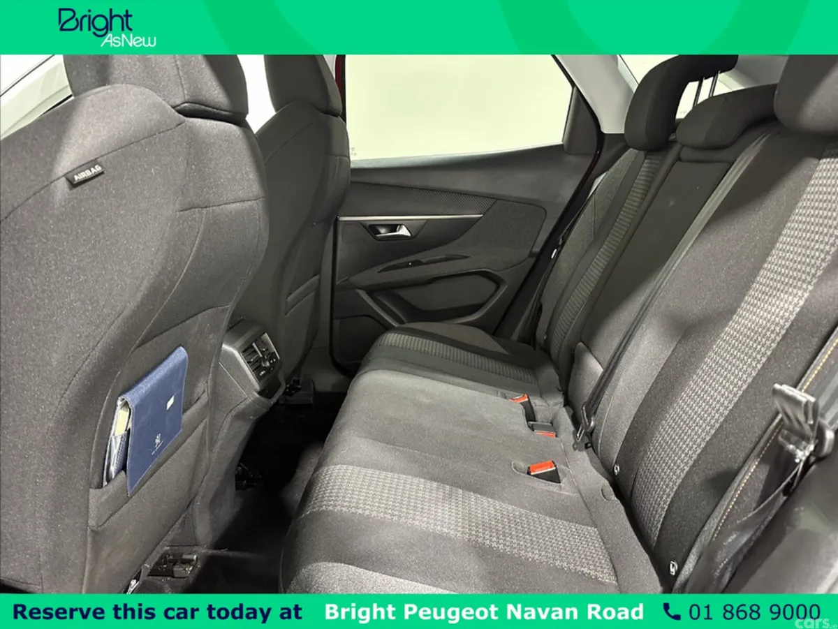 Peugeot 3008 MPV, Diesel, 2020, Red