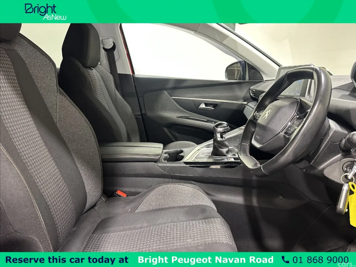 Peugeot 3008 MPV, Diesel, 2020, Red