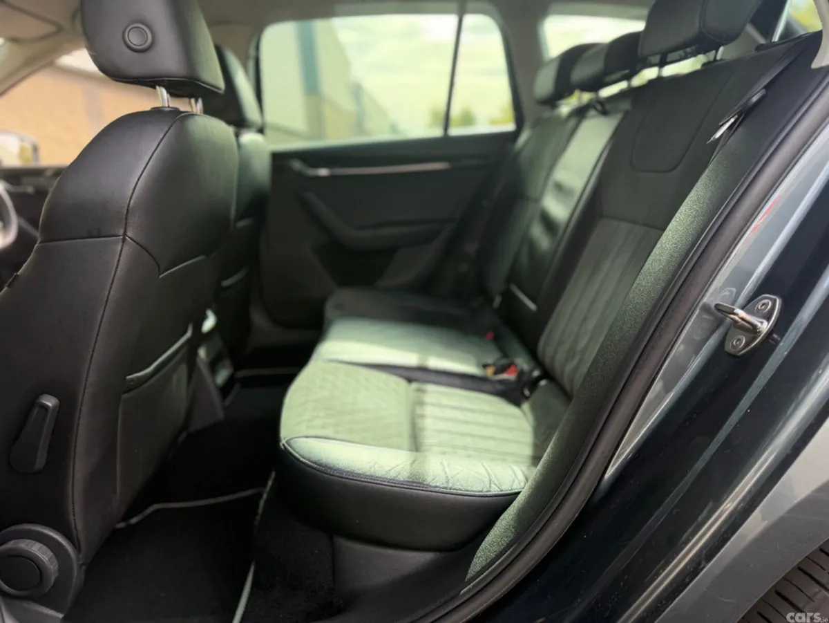 Skoda Octavia Estate, Diesel, 2018, Grey