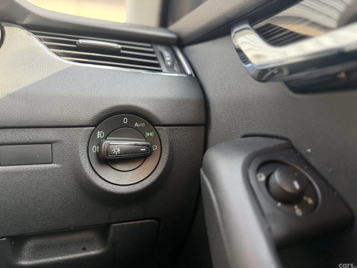 Skoda Octavia Estate, Diesel, 2018, Grey