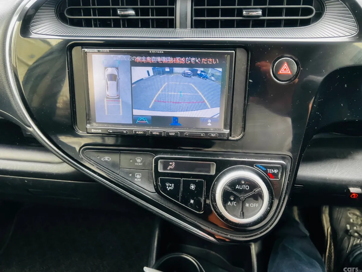 Toyota Aqua Hatchback, Petrol Hybrid, 2021, White