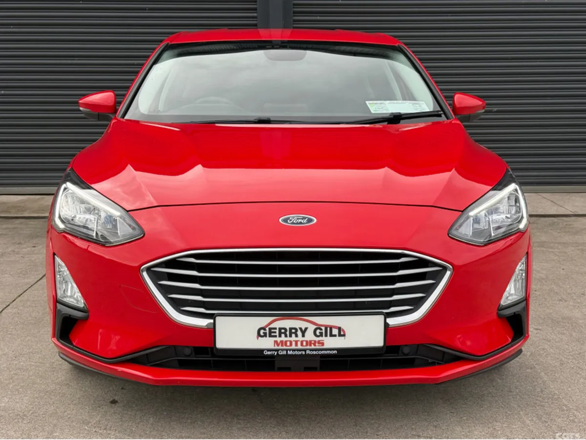 Ford Focus Hatchback, Diesel, 2020, Red